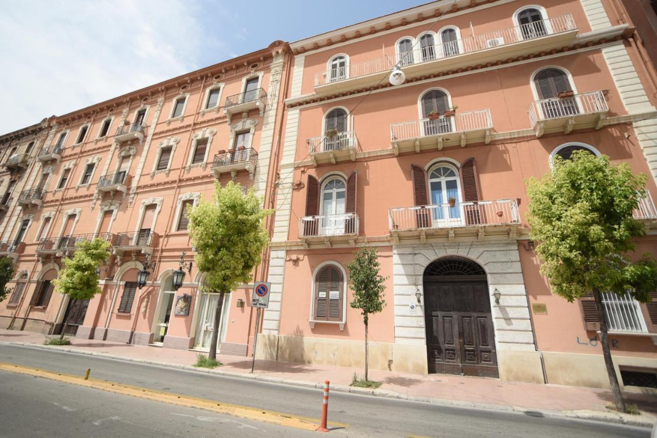 Da Noi Due Taranto Exterior foto